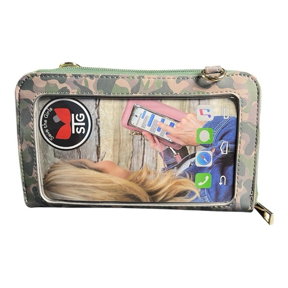 Save the Girls Camo Crossbody Wallet - Picture 3 of 9
